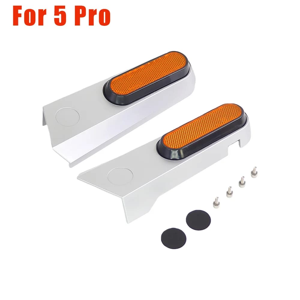 Hátsó kerékburkolat fényvisszaverővel Xiaomi 5, 5 Pro, 5 Max rollerhez – 5 Pro