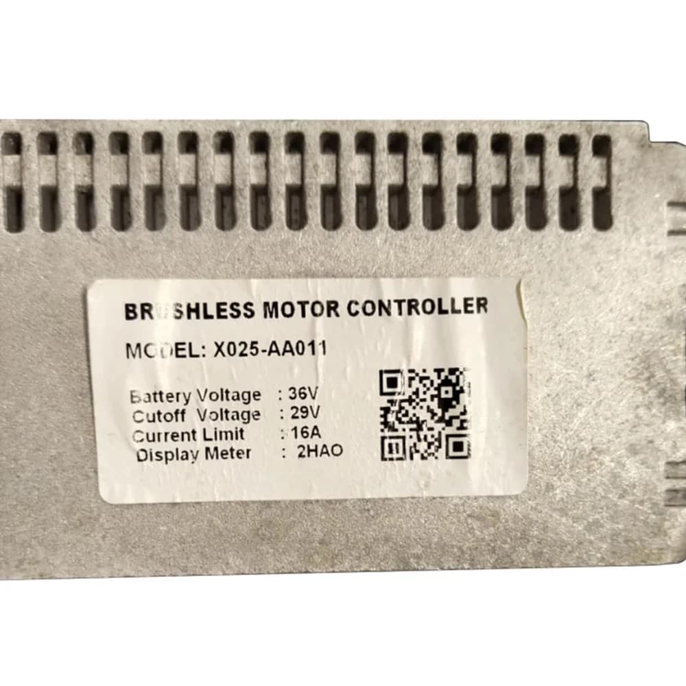 Kefe nélküli motorvezérlő X025-AA011, 36 V 16 A (2HAO)