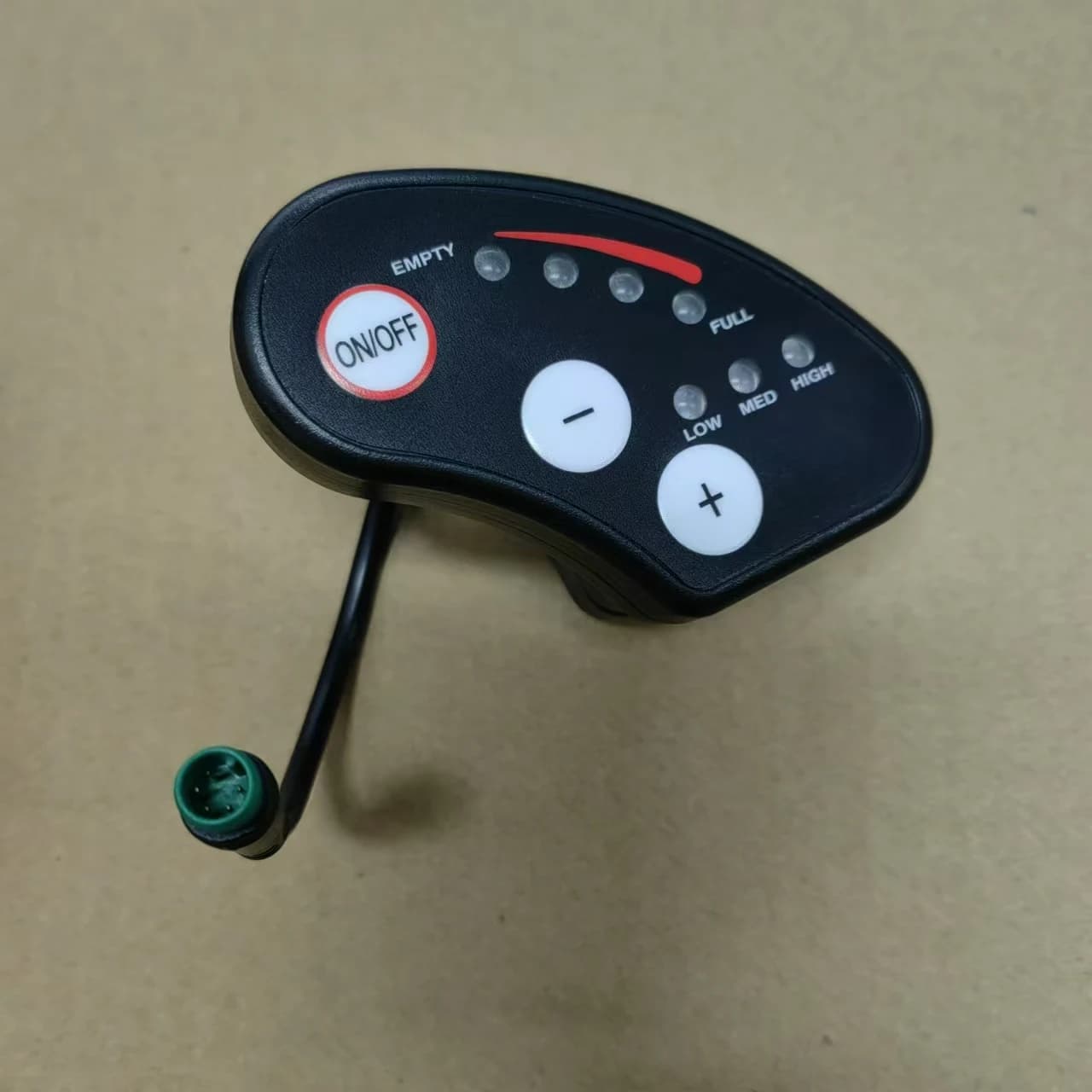 E300 / E100 LED kijelző napelemes kerékpárhoz