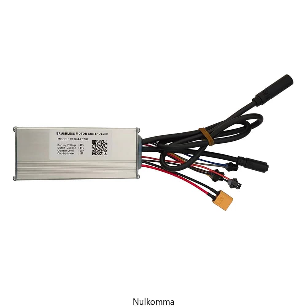 Kefe nélküli motorvezérlő X086-AXC002, 48 V 20 A (M5 protokoll)